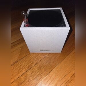 Gray Square Planter with Water Indicator